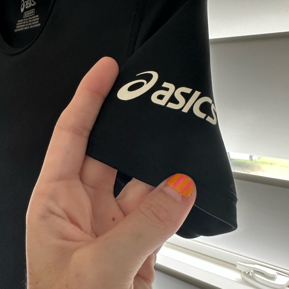 ASICS Black Performance Tee - Picture 4 of 6
